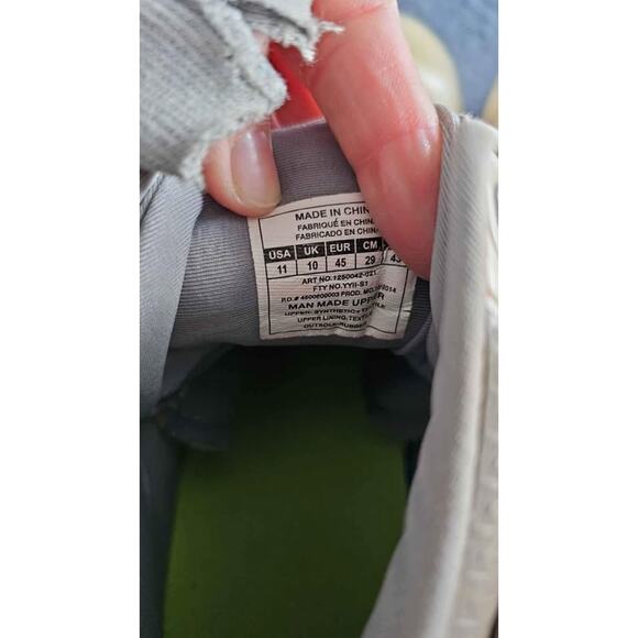 Men's Under Armour Metal Cleats size 11 - Picture 5 of 6